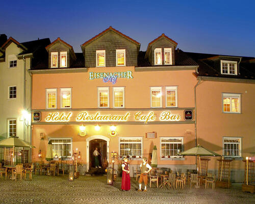 Entrance of the Ringhotel Lutherhotel Eisenacher Hof in Eisenach, 4 star hotel in Thuringian Forest